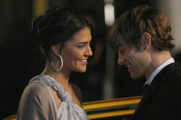 Nate and Vanessa em Gossip Girl