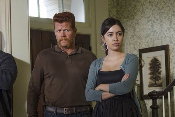 Abraham and Rosita en The Walking Dead