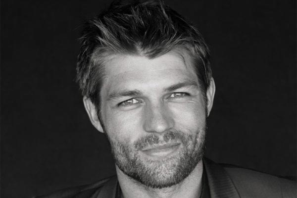 Clarke Wendell aus Them