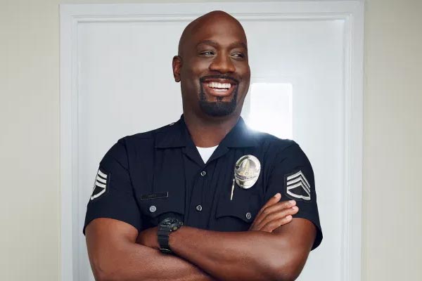 Sergeant Wade Grey aus The Rookie