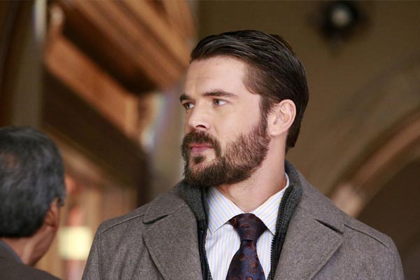Frank Delfino aus HTGAWM