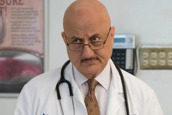 Dr. Vijay Kapoor en New Amsterdam