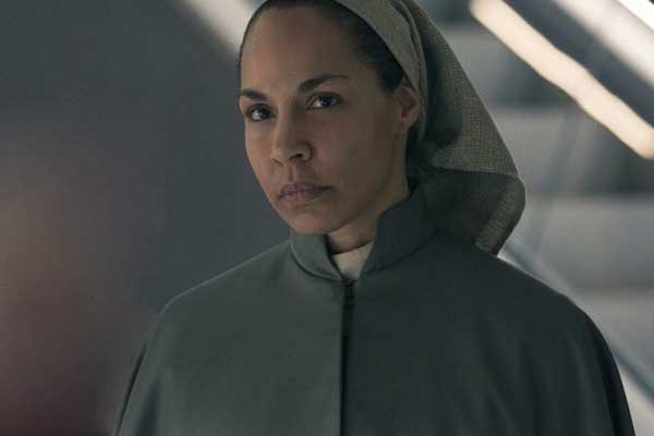 Rita Blue em The Handmaid's Tale