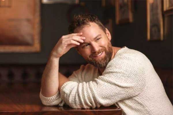 David Mailer em Travelers