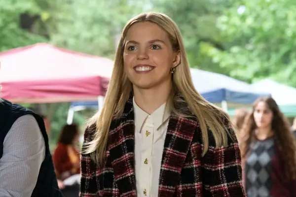 Leighton Murray em The Sex Lives of College Girls