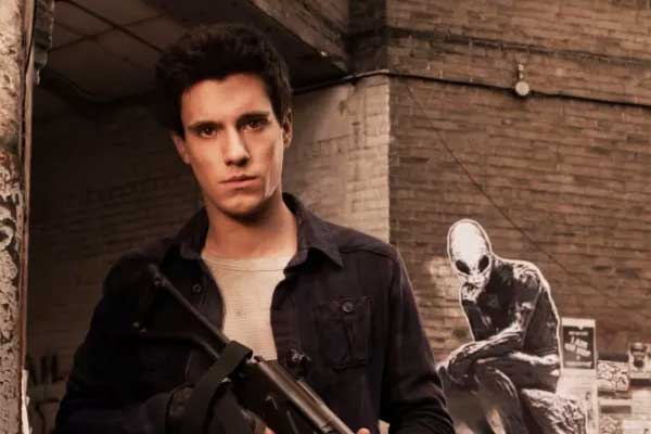 Hal Mason in Falling Skies