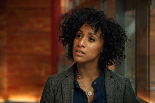 Arabela Seeger in Crossing Lines