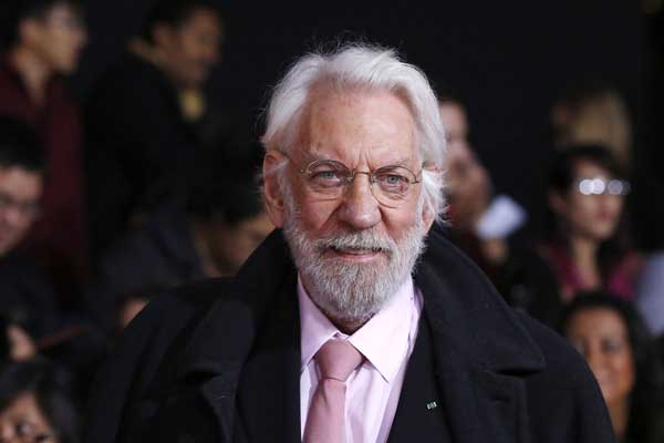 Michel Dorn in Crossing Lines