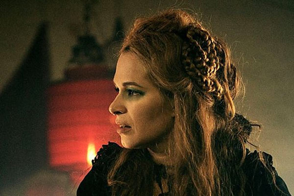 Helga von Hinten em Taboo