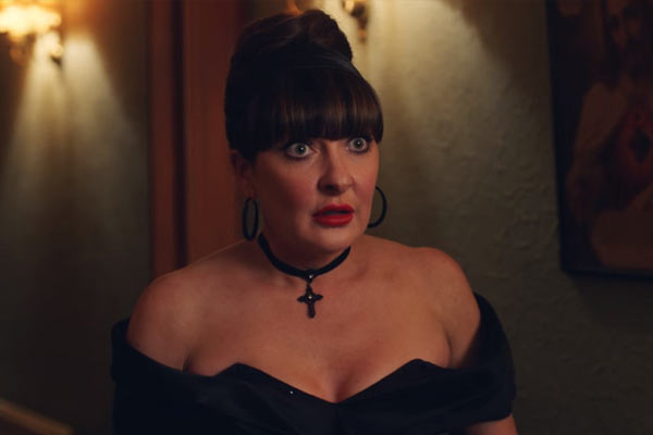 Sarah McCool dans Derry Girls
