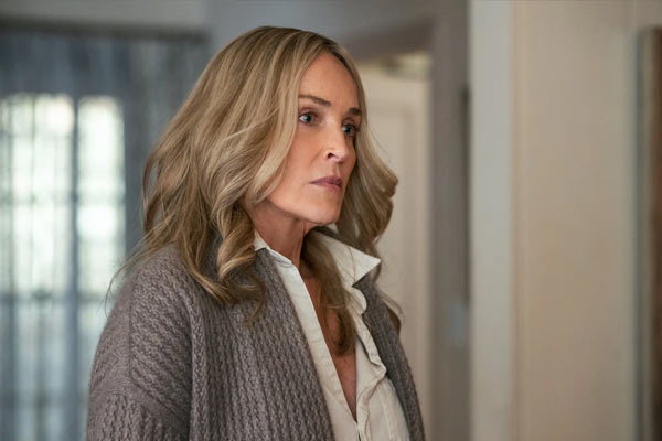 Lisa Bowden dans The Flight Attendant