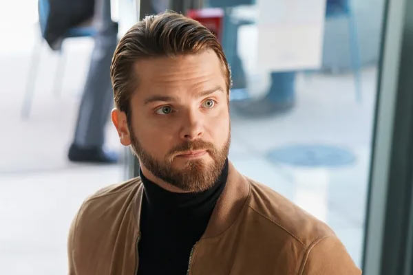Evan in Good Trouble