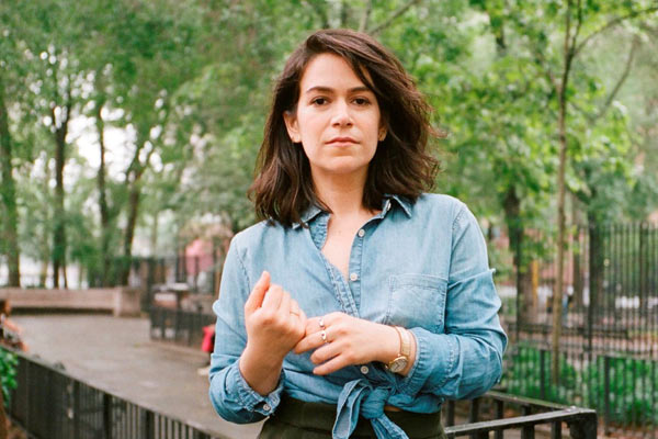 Abbi Abrams in Broad City