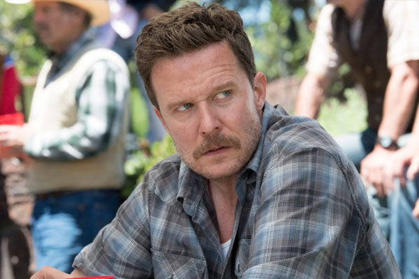 Bob Nash dans Sharp Objects