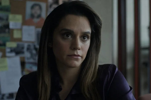 Agent Lauren McCauley dans Black Bird