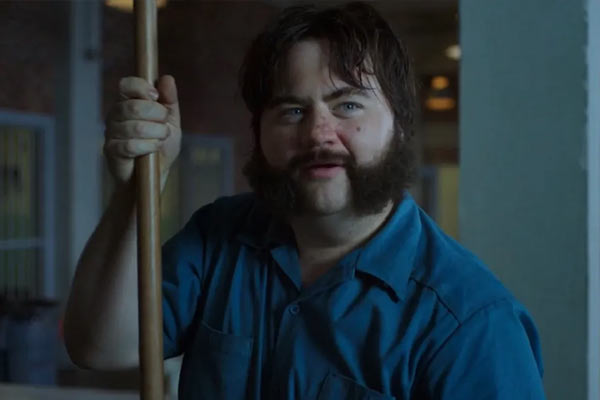 Larry Hall dans Black Bird