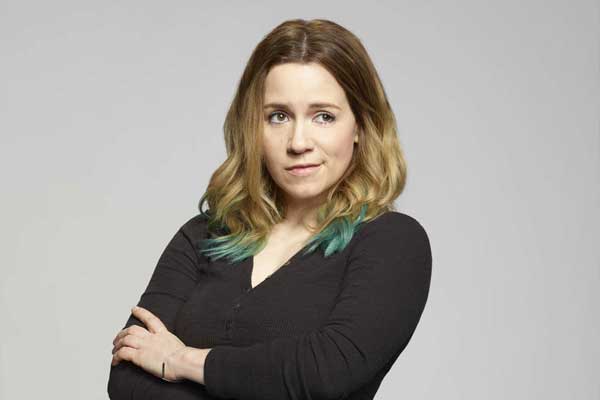 D’Arcy Bloom aus Resident Alien