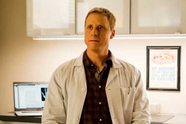 Harry Vanderspeigle aus Resident Alien