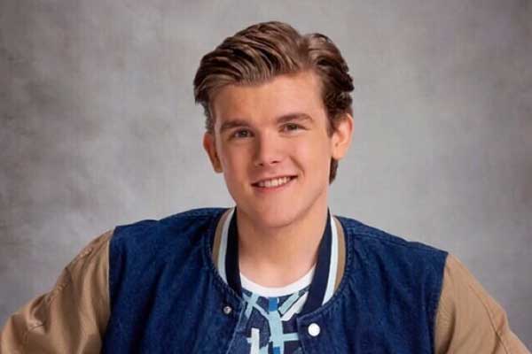 Jasper Dunlop aus Henry Danger