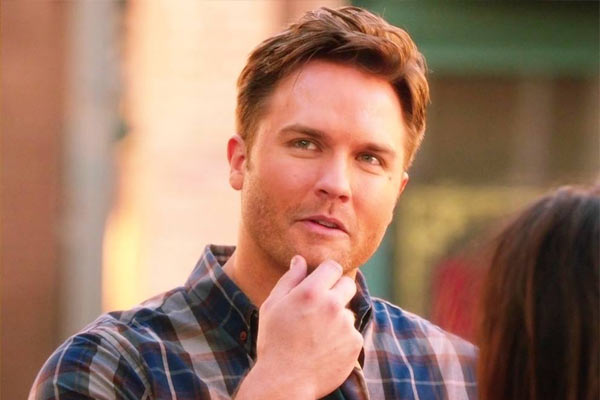 George Tucker dans Hart of Dixie