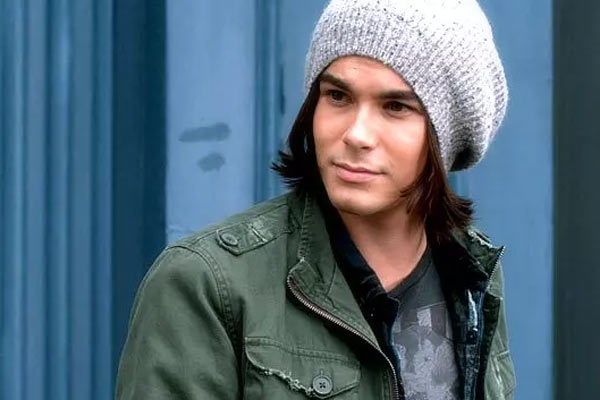 Caleb Rivers en Pretty Little Liars
