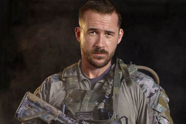Joe “Bear” Graves em Six