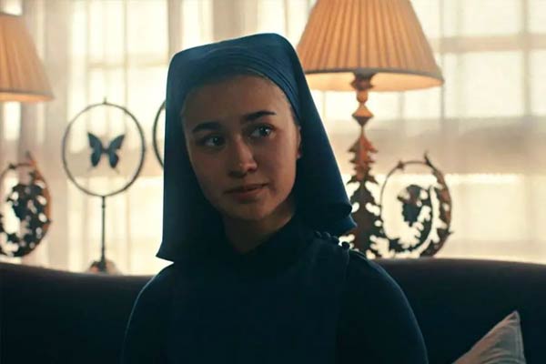 Sister Beatrice dans Warrior Nun