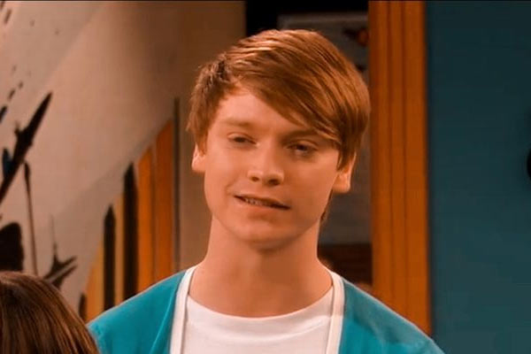 Dez Wade dans Austin & Ally