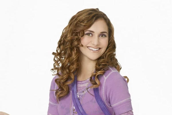 Caitlyn Gellar dans Camp Rock