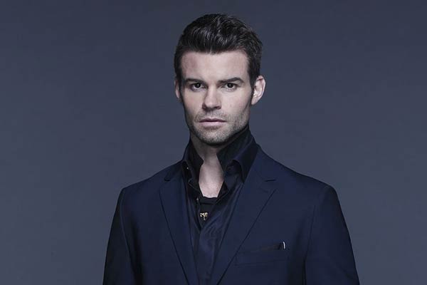 Elijah Mikaelson aus The Originals