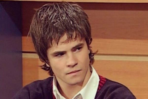 Manuel Aguirre dans Rebelde Way