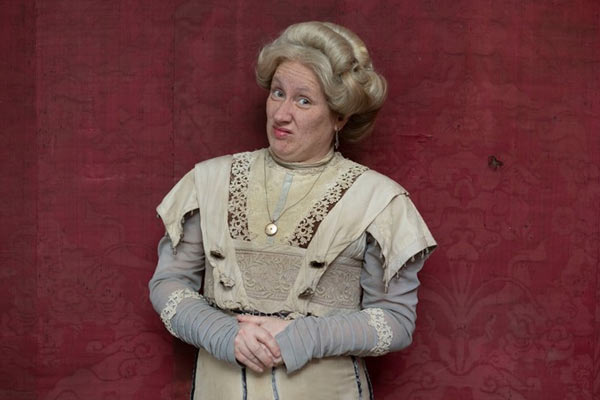 Lady Fanny Button en Ghosts