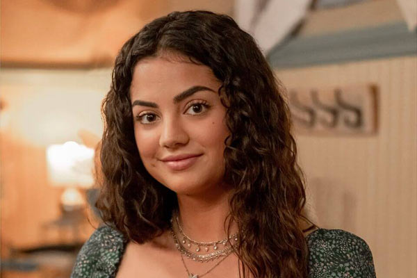 Alice Dhawan em The Way Home