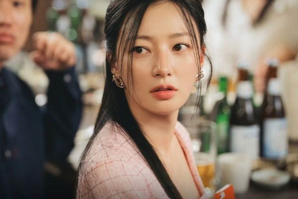 Jeong Soo-min dans Marry My Husband