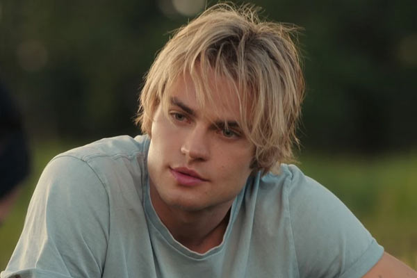 Cole Walter em My Life with the Walter Boys