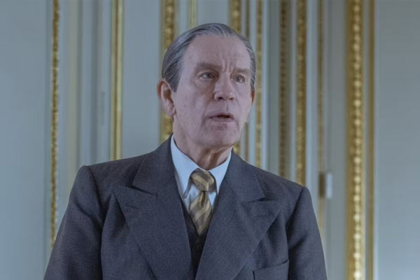 Lucien Lelong in The New Look