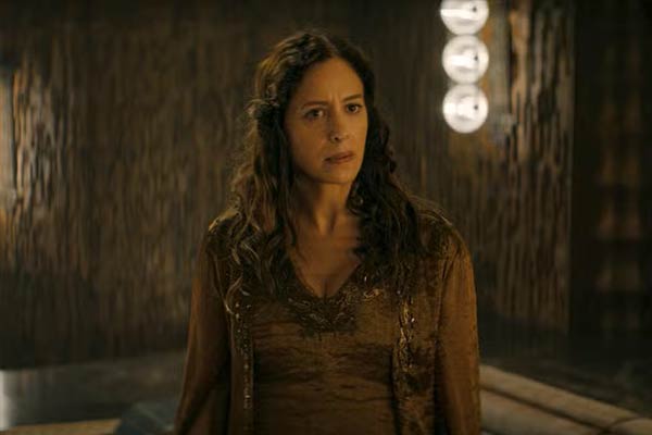 Empress Natalya Arat Corrino en Dune: Prophecy