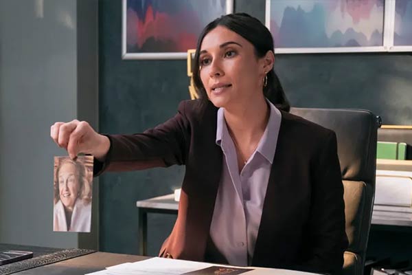 Julie in A Man on the Inside