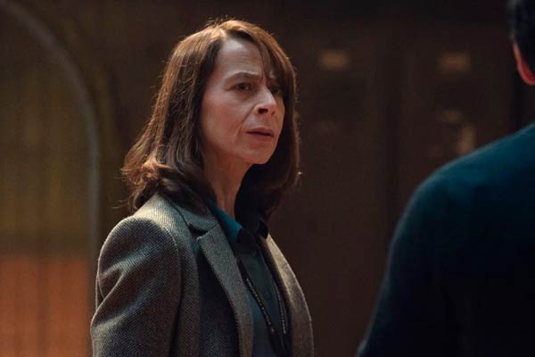 Moira Jacobson en Dept. Q