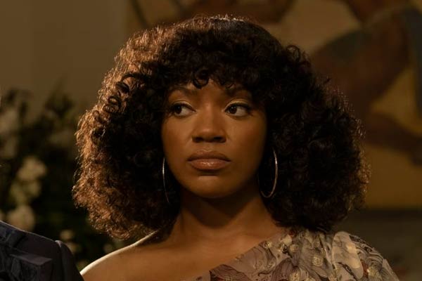Genesis Saxton em Duster
