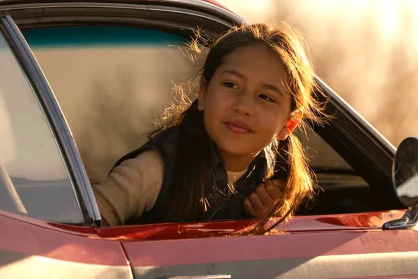 Luna Reyna em Duster