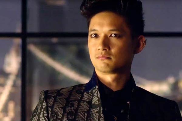 Magnus Bane em Shadowhunters