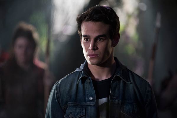 Simon Lewis em Shadowhunters