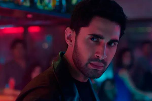 Aasmaan Singh em The Ba***ds of Bollywood