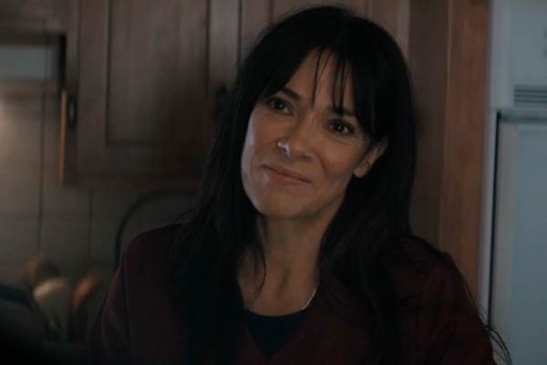 Sarah Remnick em The Last Frontier