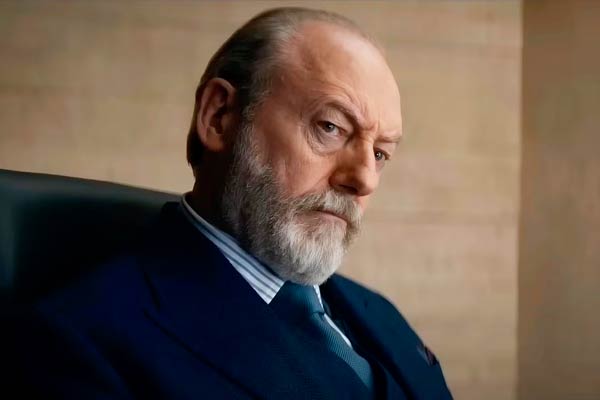 Thomas Wade em 3 Body Problem
