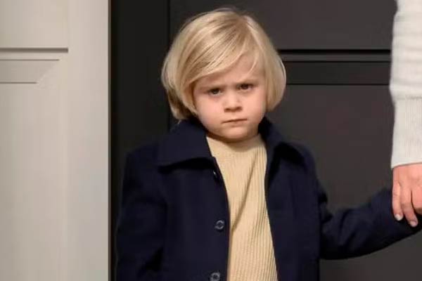 Milo Irvine en All Her Fault