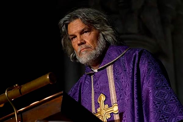 Mons. Jefferson Wicks aus Wake Up Dead Man