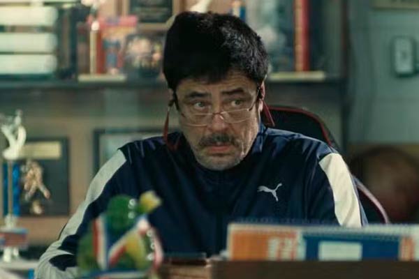 Sensei Sergio St. Carlos aus One Battle After Another