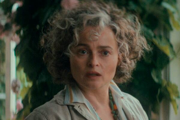 Lady Caterham dans Agatha Christie's Seven Dials